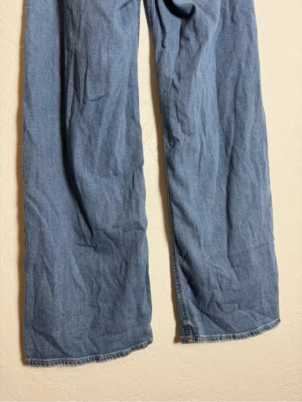 American Eagle Super High Rise Baggy Wide Leg Jeans Light Wash 0 Regular